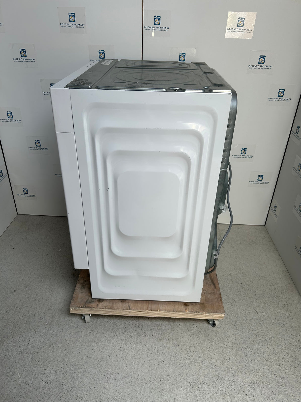 Beko WDIK954451F Integrated WiFi-enabled 9 kg Washer Dryer